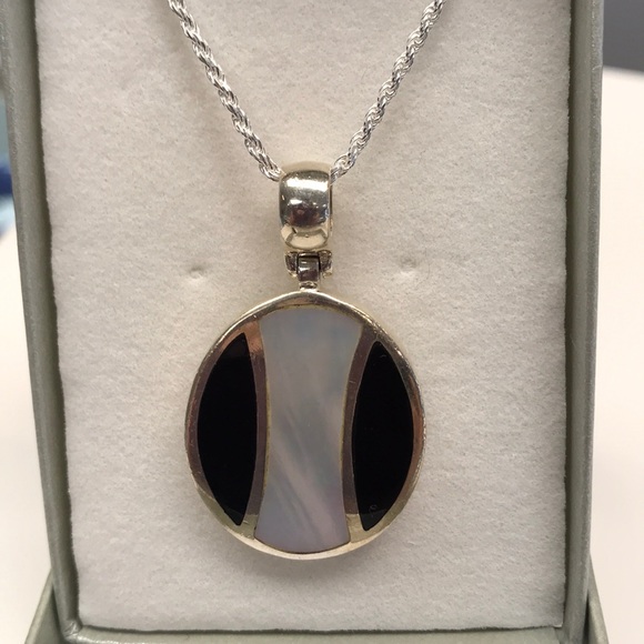 STERLING SILVER BLACK ONYX & MOP PENDANT 148 NWT - Picture 3 of 7